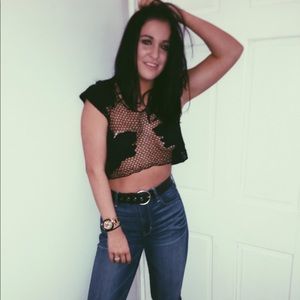 BLACK MESH GOING OUT TOP FROM TOBI